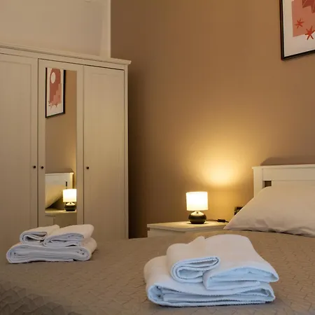Holiday Home Daire Bari